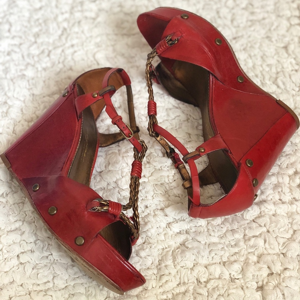 Vince Camuto Red Leather open toe Wedge Sz 6